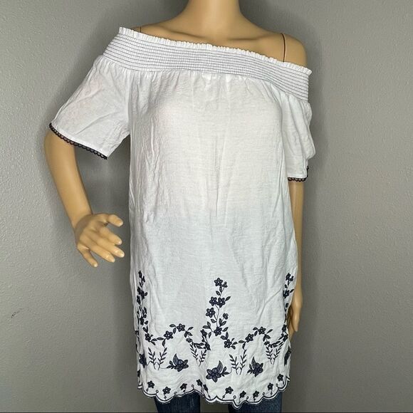 E&M Blue and White Off Shoulder Blouse Embroidered Detail on Bottom Hem Medium - Picture 1 of 10
